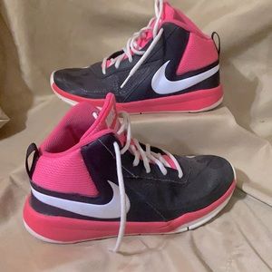 Youth Nike Team Hustle D7 basketball shoes @poshaffiliate